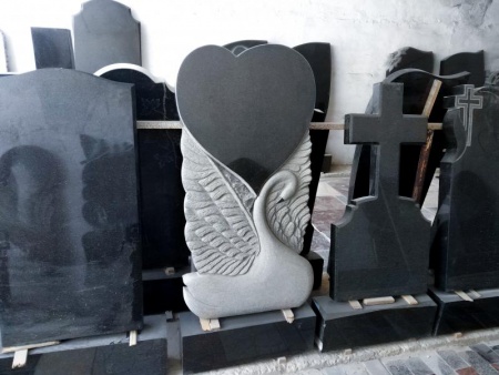 Marbrerie funéraire, quels critères considérer pour un monument durable