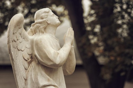 Choisir un monument funéraire qui traverse les générations